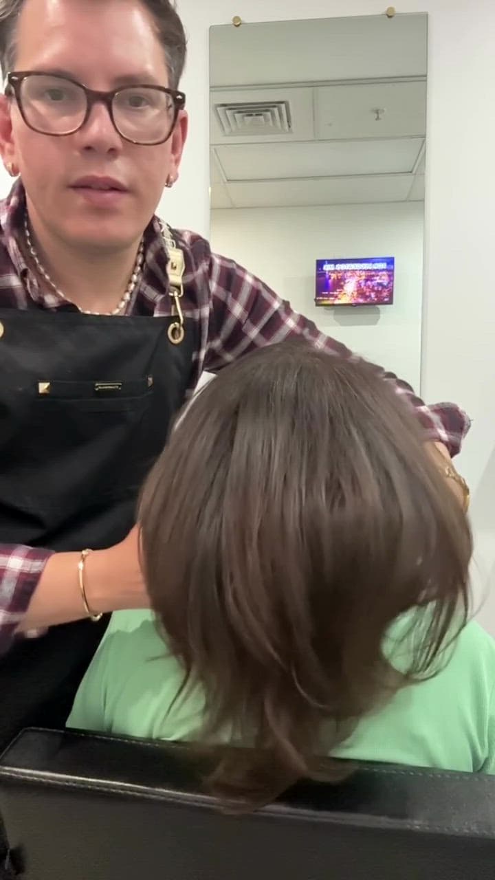 Rudy Perez Machado revealing a soft brunette lob, then the client flipping it